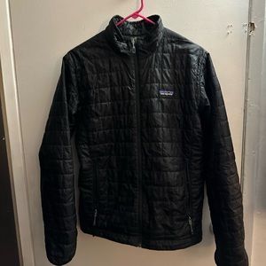 Patagonia puffer jacket medium